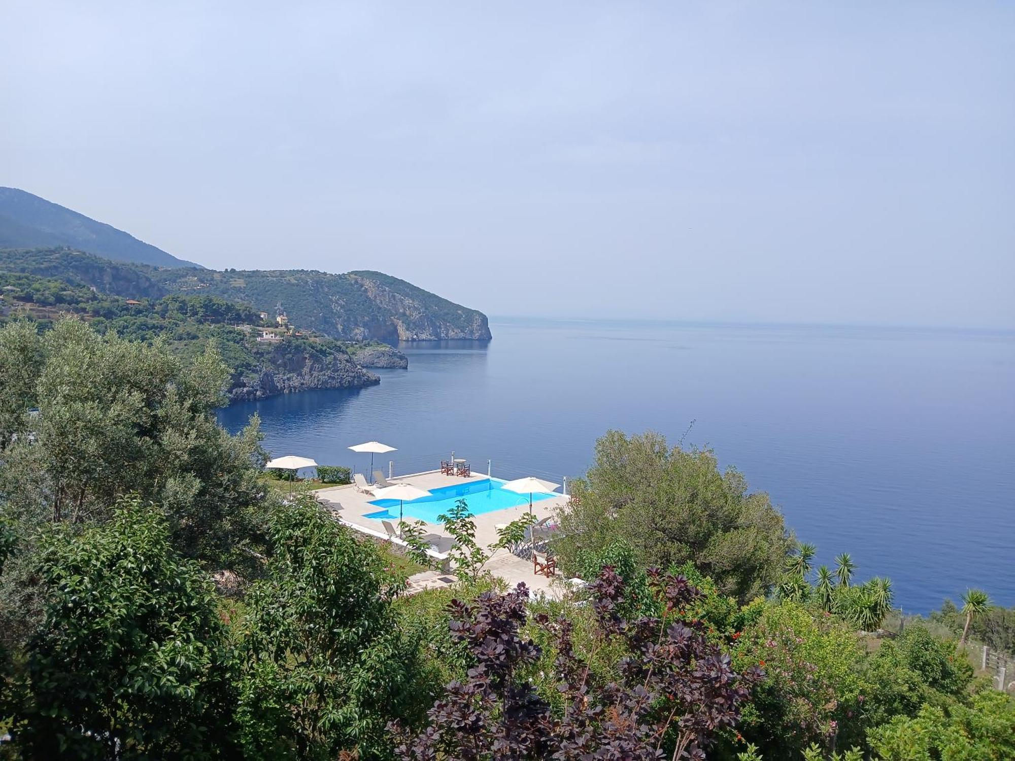 Kapetaniou Apartment Limnionas (Central Greece)