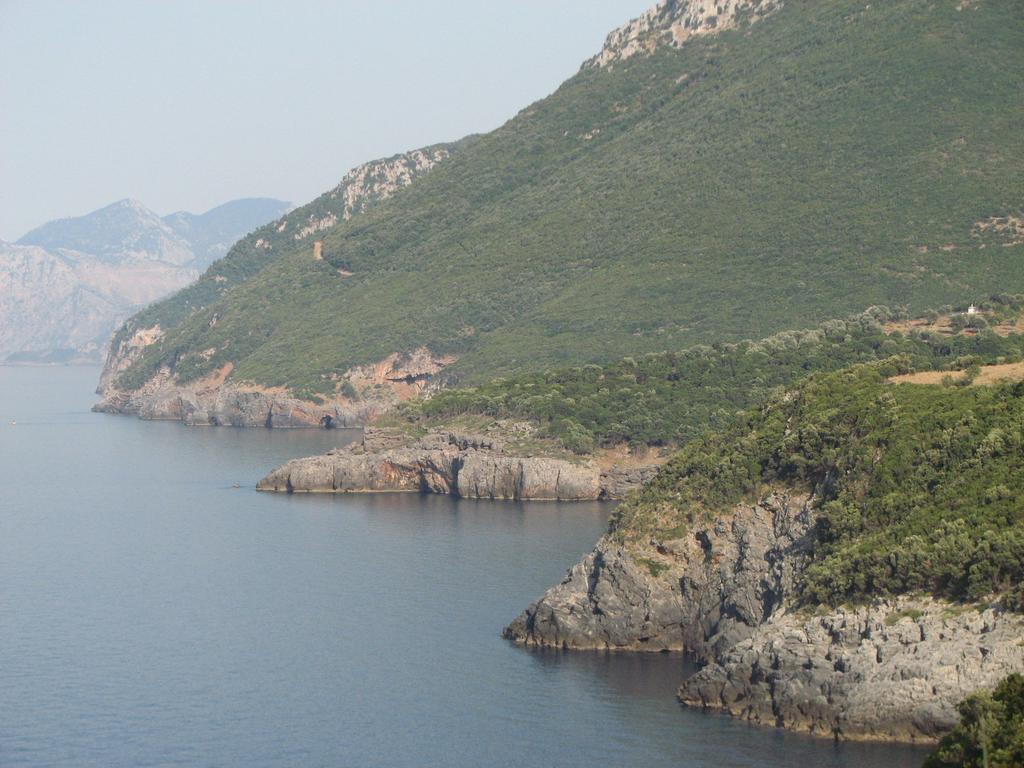 Kapetaniou * Λιμνιώνας