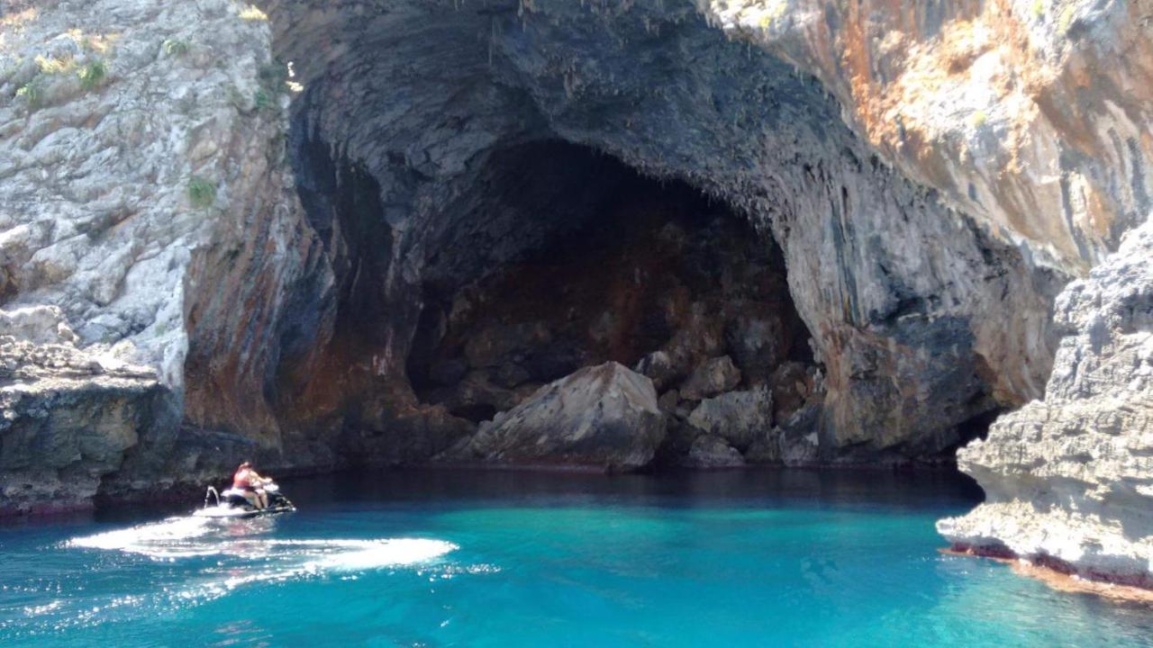 Kapetaniou Λιμνιώνας